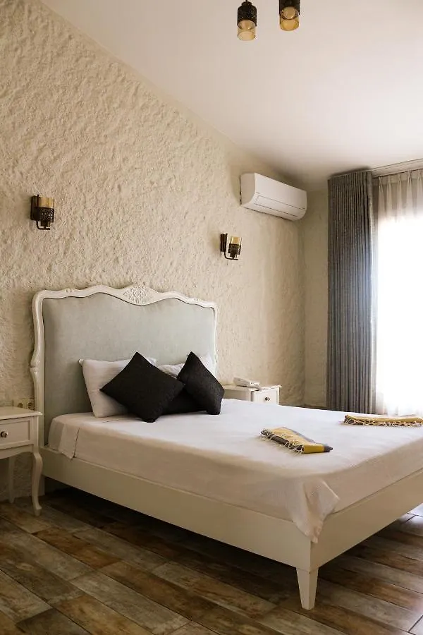 Lotus Koeyici Otel Alaçatı 0*,